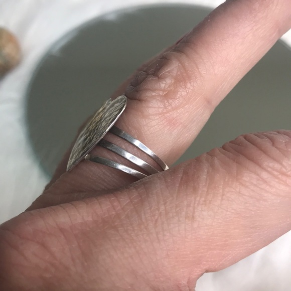 Valentines Day heart ring-size 6 3/4 Sterling silver handmade hammered metal - Picture 4 of 5